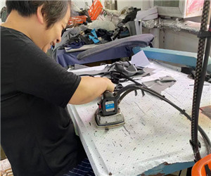 萊特服飾生產車間