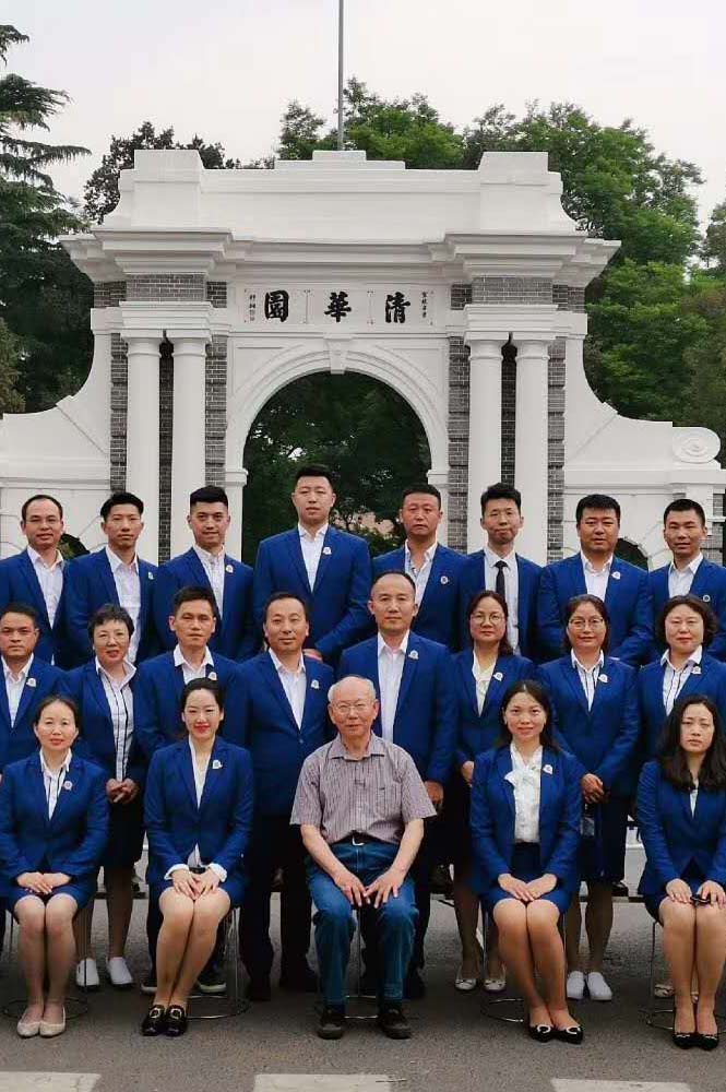 公司團體職業(yè)裝定制案例圖片