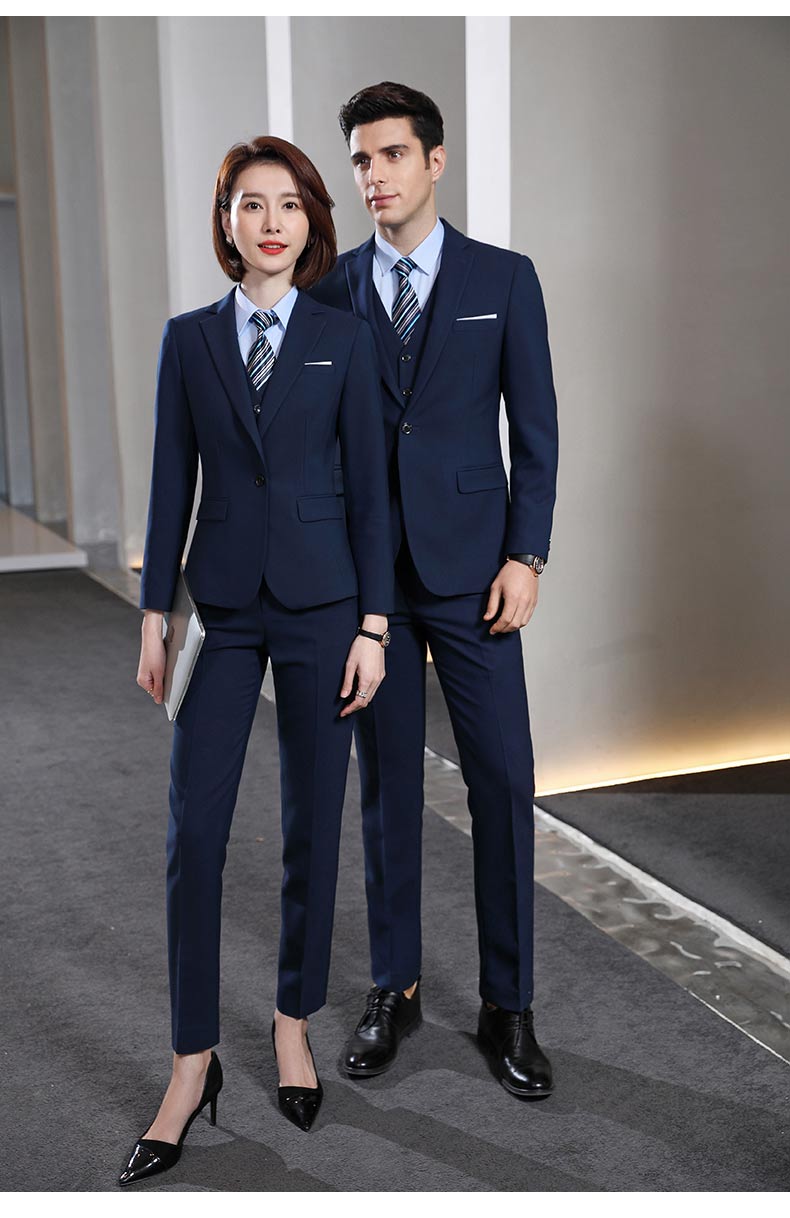 企業定做團體西服模特展示圖片5